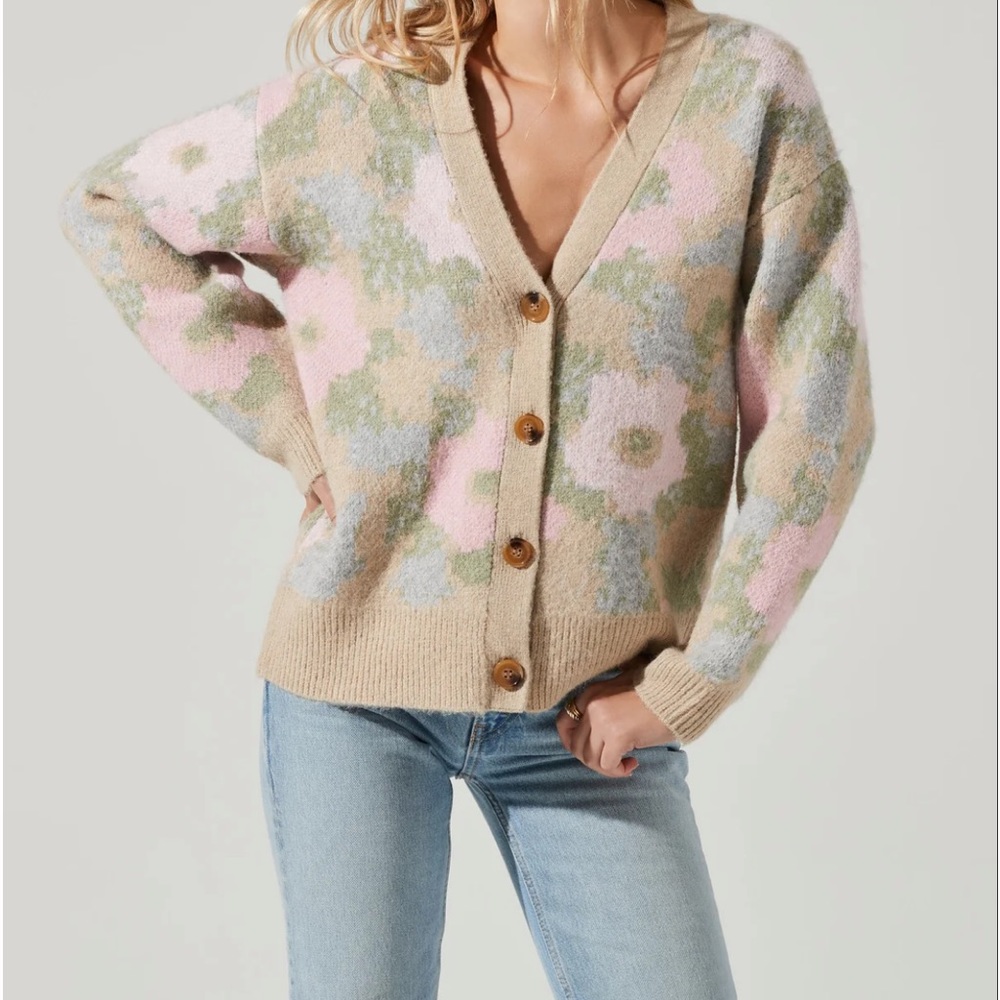 ASTR the Label Rosette Floral Cardigan
